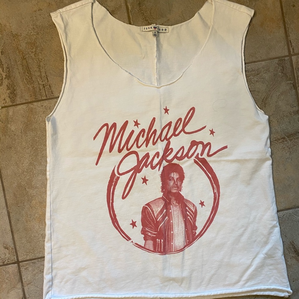 Cool junk food brand MJ t-shirt size small